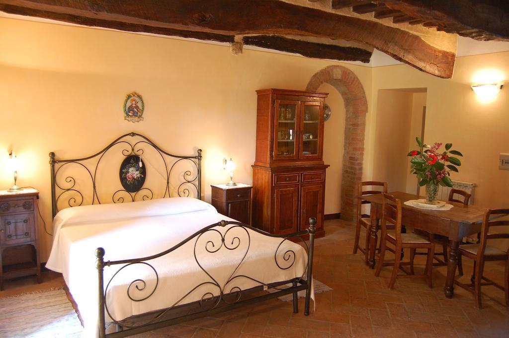 Agriturismo Casagrande Montepulciano Stazione الغرفة الصورة