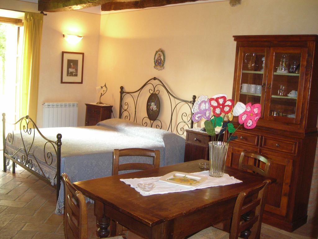 Agriturismo Casagrande Montepulciano Stazione الغرفة الصورة